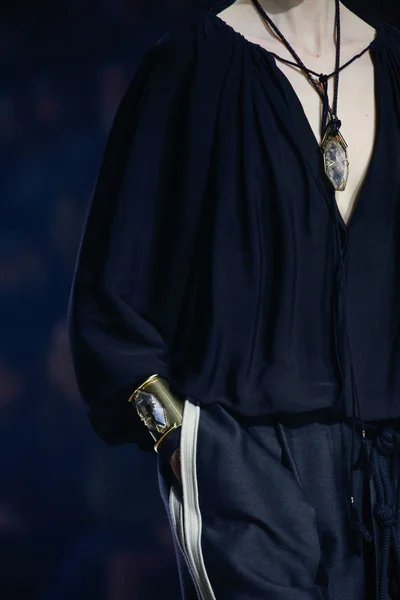 Look 36